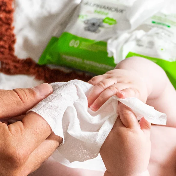 Lingettes bébé nettoyantes, écologiques et biodégradables - Alphanova bébé