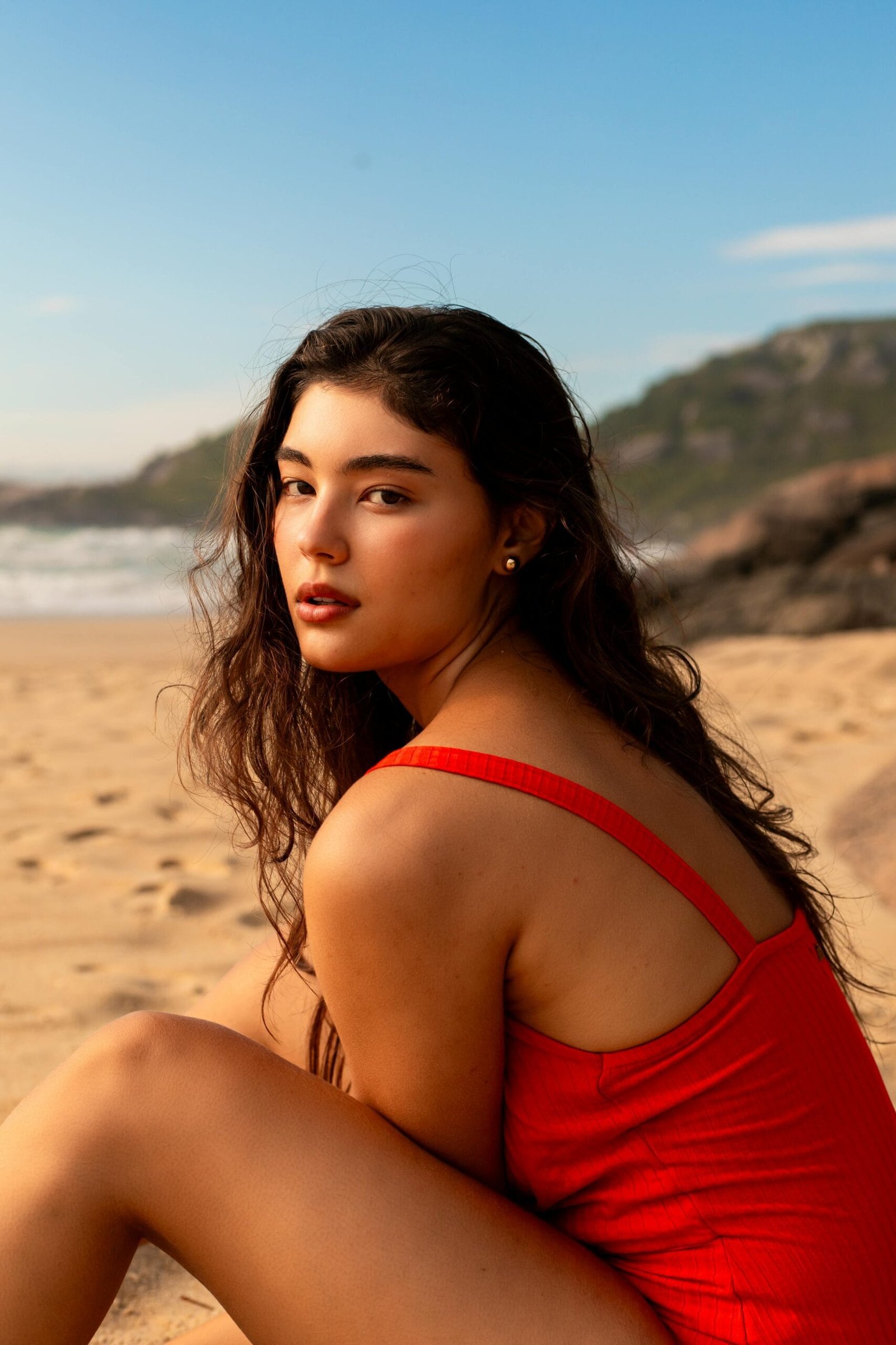 femme maillot rouge